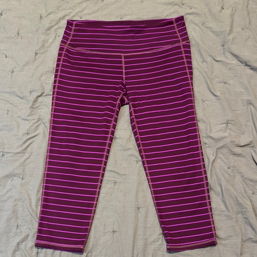 Athleta Women’s Size M Purple/Pink Striped Leggings